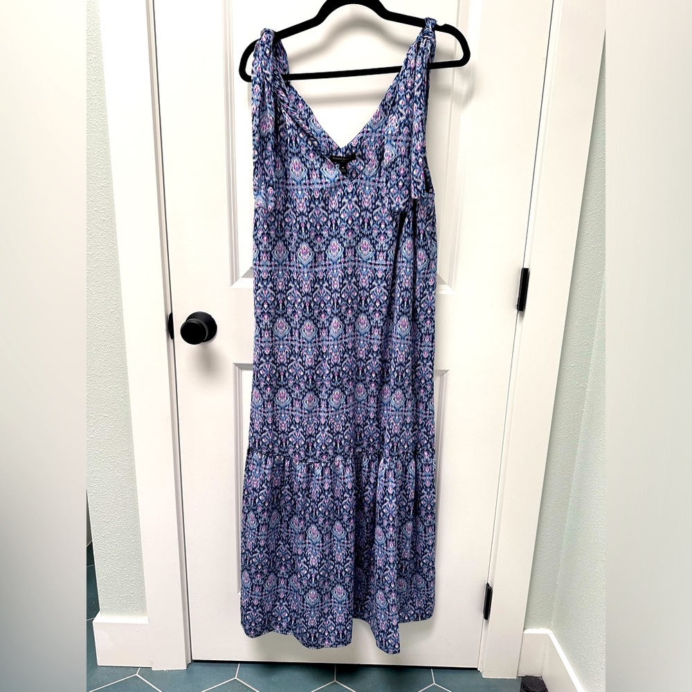 Banana Republic maxi dress - size m